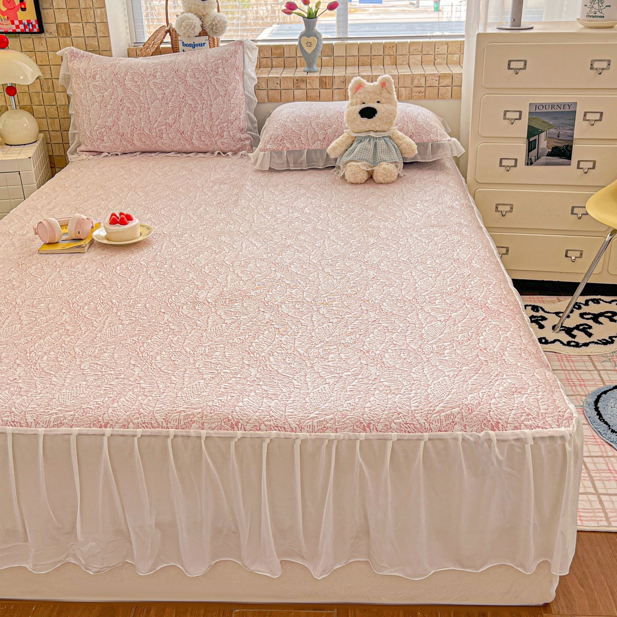 91家纺网 家纺一手货源 找家纺 川悦生活 2026新款加厚三明治底床裙款凉感席三件套 床裙夏季岛屿-粉