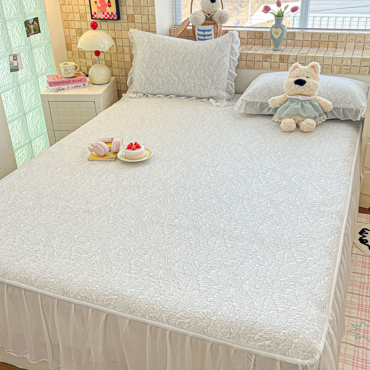 91家纺网 家纺一手货源 找家纺 川悦生活 2026新款加厚三明治底床裙款凉感席三件套 床裙夏季岛屿-月银