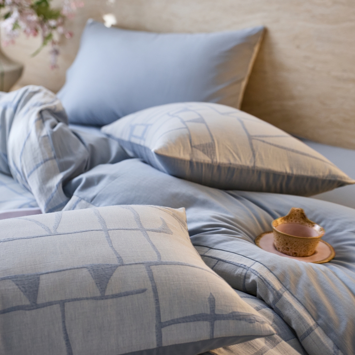 91家纺网 家纺一手货源 找家纺 安莱生活 2026年新品水洗棉全棉纯棉色织提花系列四件套 泊影-浅蓝