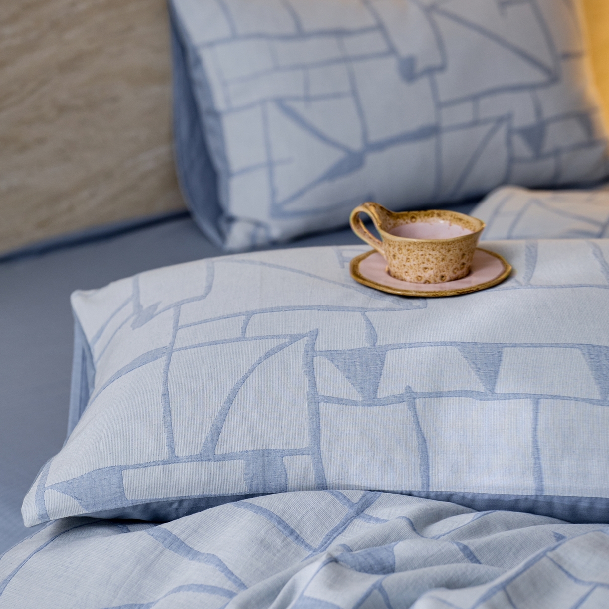 91家纺网 家纺一手货源 找家纺 安莱生活 2026年新品水洗棉全棉纯棉色织提花系列四件套 泊影-浅蓝