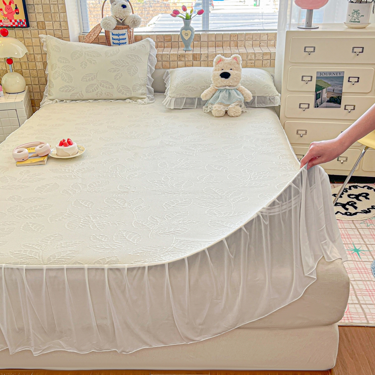 川悦生活 2026新款加厚三明治底床裙款凉感席三件套 床裙月桂-月银