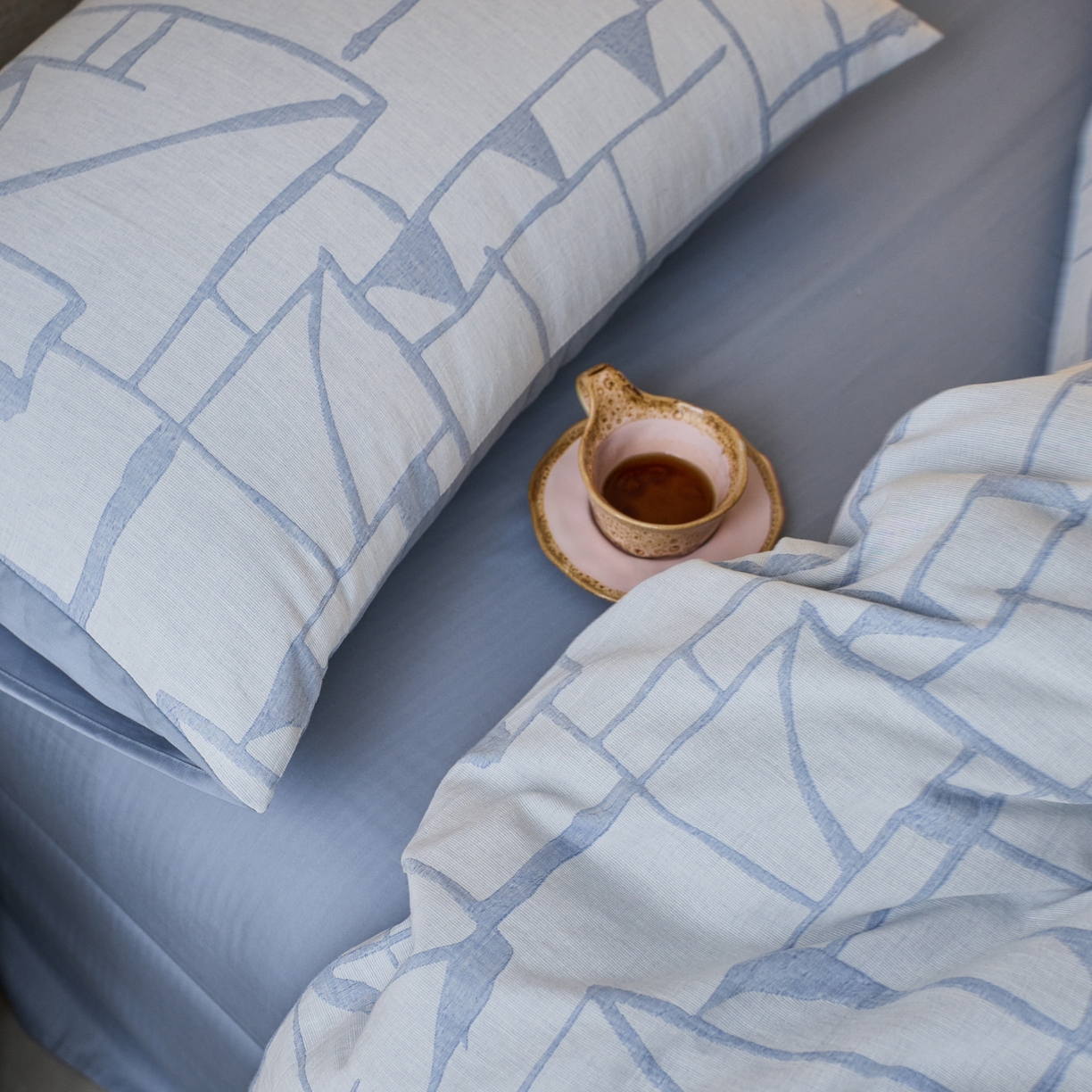 91家纺网 家纺一手货源 找家纺 安莱生活 2026年新品水洗棉全棉纯棉色织提花系列四件套 泊影-浅蓝