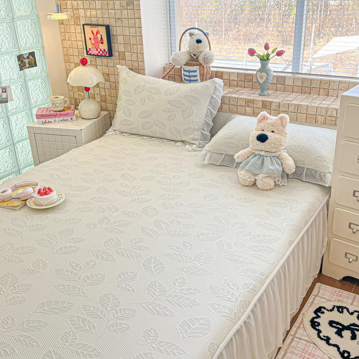 91家纺网 家纺一手货源 找家纺 川悦生活 2026新款加厚三明治底床裙款凉感席三件套 床裙月桂-月银