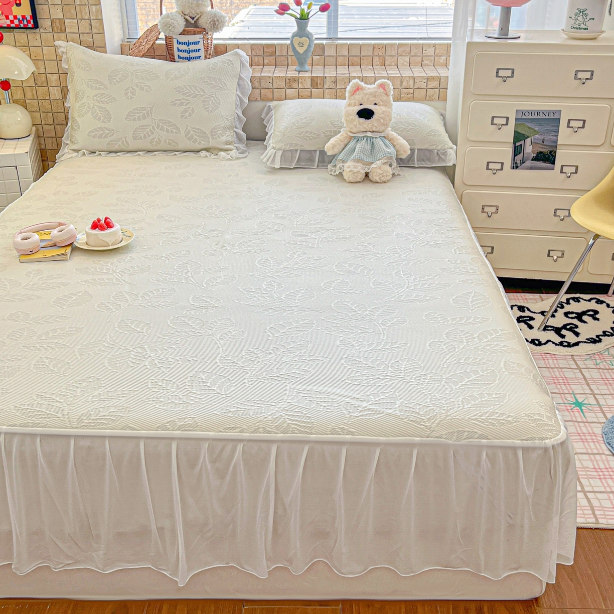 91家纺网 家纺一手货源 找家纺 川悦生活 2026新款加厚三明治底床裙款凉感席三件套 床裙月桂-月银