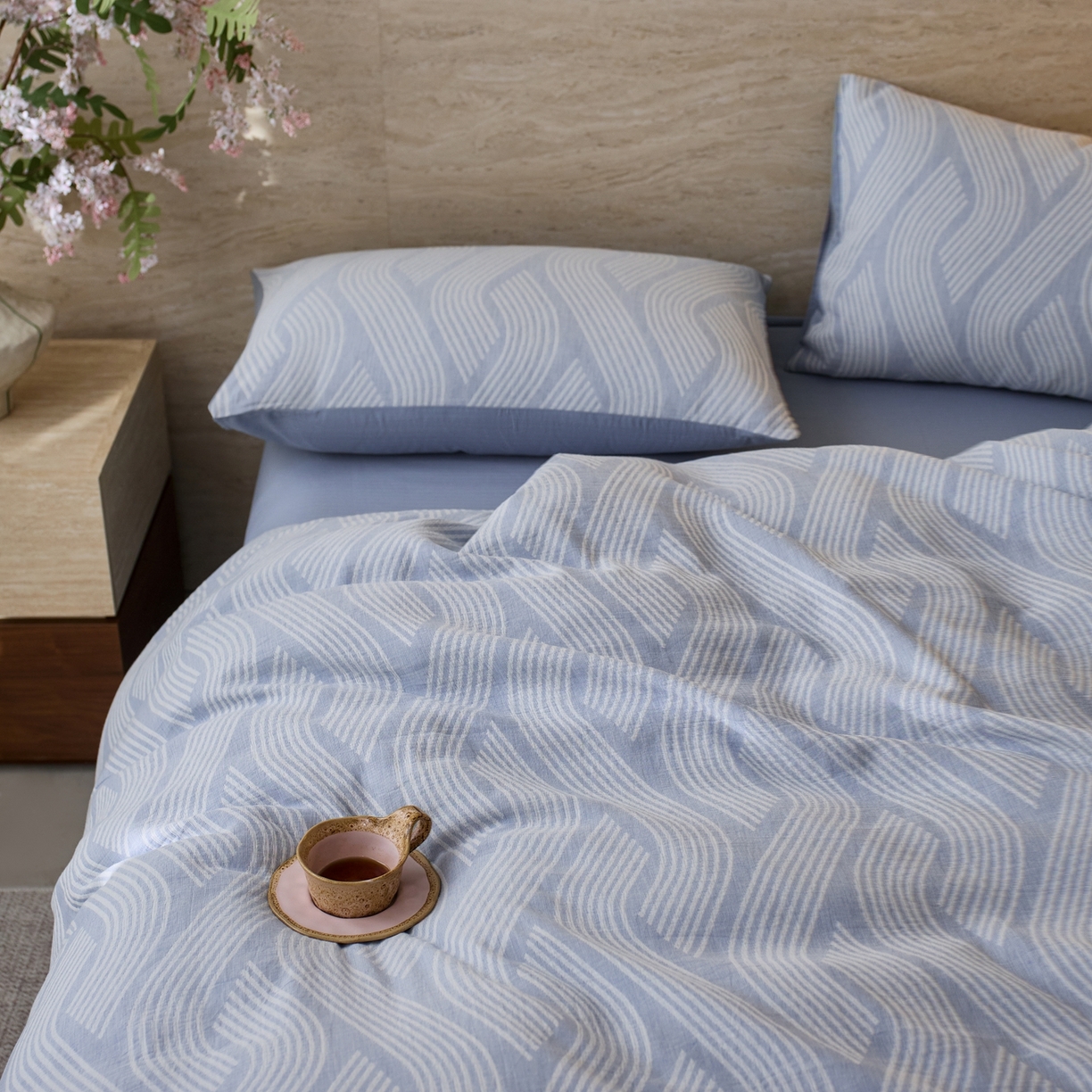 91家纺网 家纺一手货源 找家纺 安莱生活 2026年新品水洗棉全棉纯棉色织提花系列四件套 溪言-浅蓝