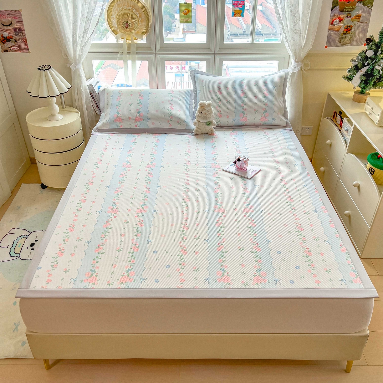 91家纺网 家纺一手货源 找家纺 孩子王家纺 2026春夏新款夏季花卉冰丝凉席凉感值过0.21冰豆豆A类可机洗学生宿舍空调软席 花知晓 床单款