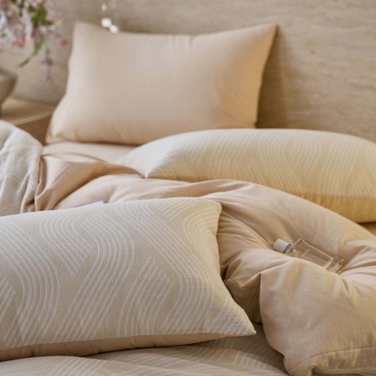 91家纺网 家纺一手货源 找家纺 安莱生活 2026年新品水洗棉全棉纯棉色织提花系列四件套 溪言-浅米