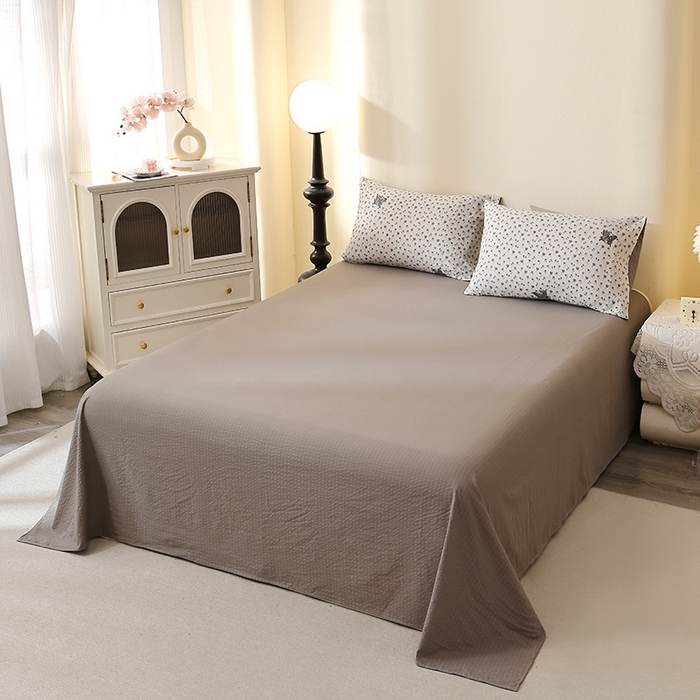 91家纺网 家纺一手货源 找家纺 北部居 2026新款柔软泡芙纱高克重印花四件套 玉笛花语