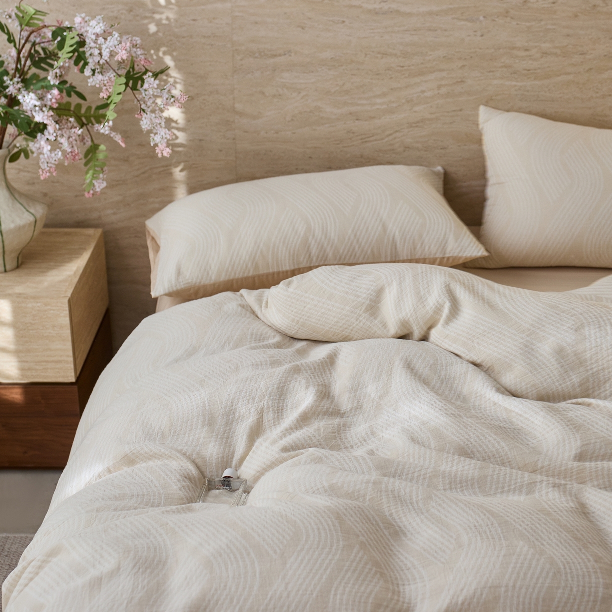 91家纺网 家纺一手货源 找家纺 安莱生活 2026年新品水洗棉全棉纯棉色织提花系列四件套 溪言-浅米