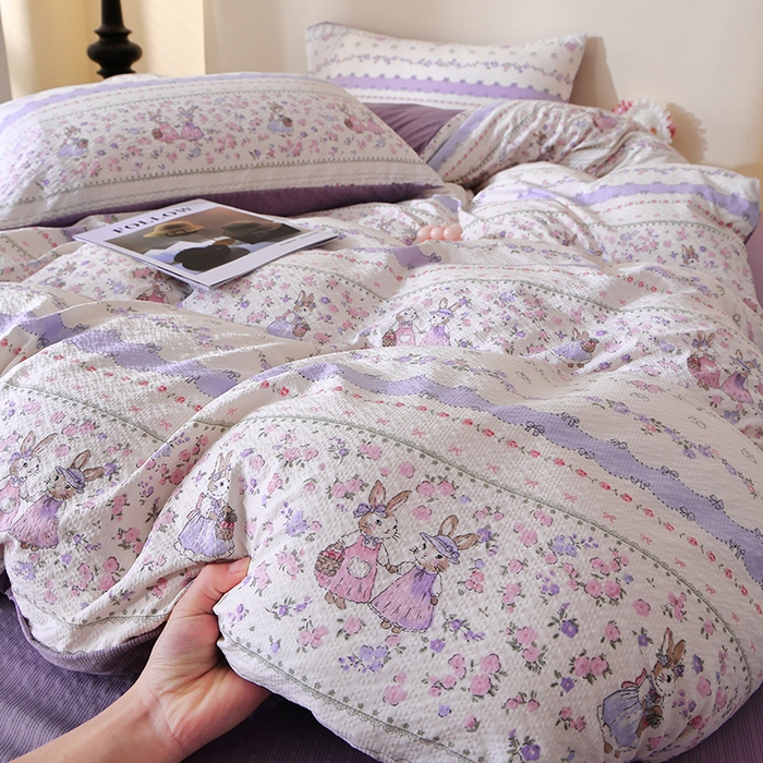 91家纺网 家纺一手货源 找家纺 北部居 2026新款柔软泡芙纱高克重印花四件套 童话花町