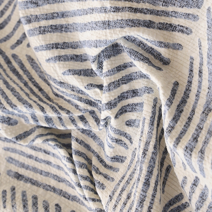 91家纺网 家纺一手货源 找家纺 北部居 2026新款柔软泡芙纱高克重印花四件套 条纹时代