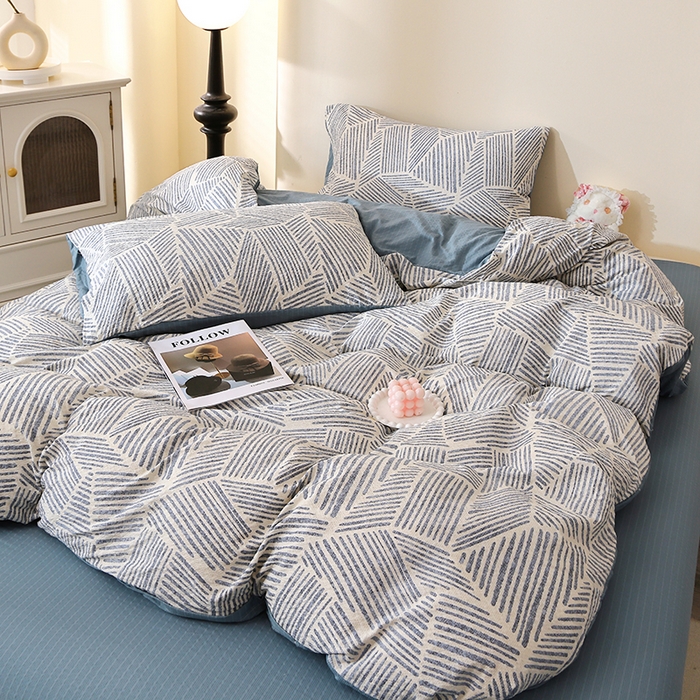 91家纺网 家纺一手货源 找家纺 北部居 2026新款柔软泡芙纱高克重印花四件套 条纹时代