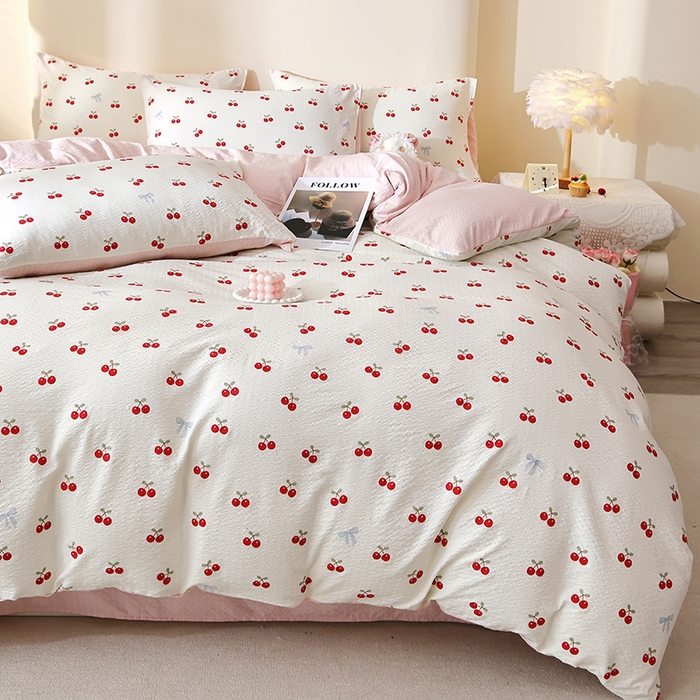 91家纺网 家纺一手货源 找家纺 北部居 2026新款柔软泡芙纱高克重印花四件套 甜甜心事