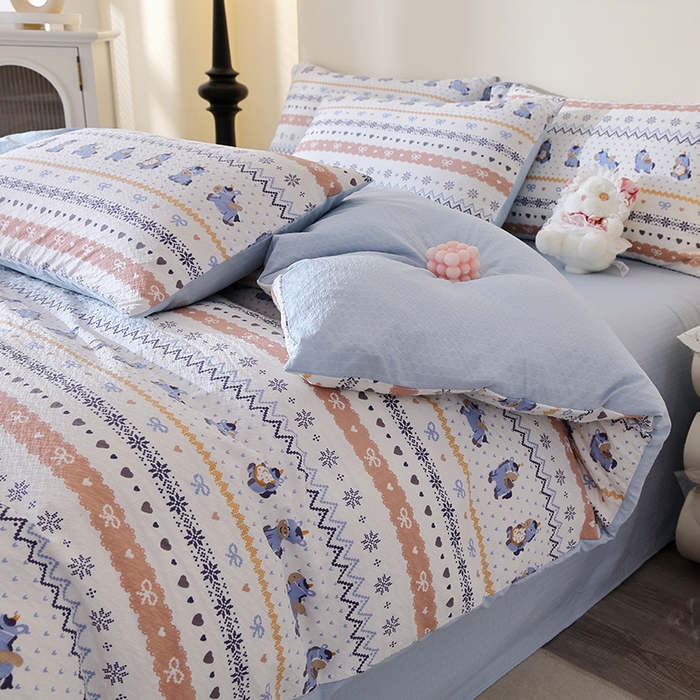 91家纺网 家纺一手货源 找家纺 北部居 2026新款柔软泡芙纱高克重印花四件套 萌趣乐园