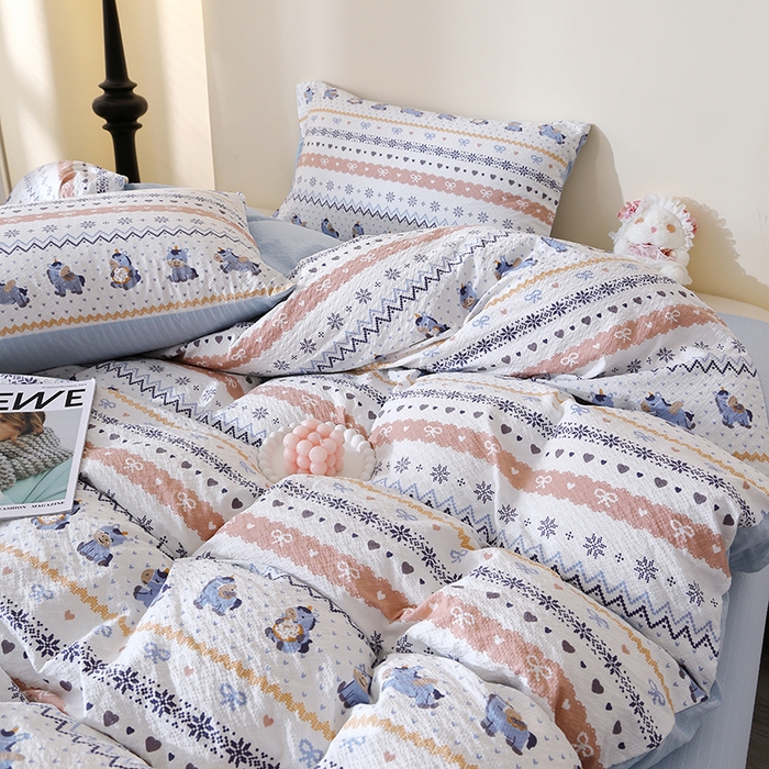 91家纺网 家纺一手货源 找家纺 北部居 2026新款柔软泡芙纱高克重印花四件套 萌趣乐园