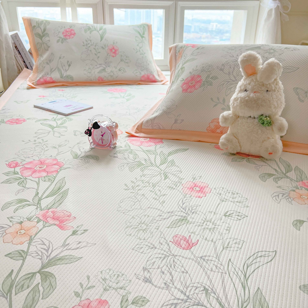 91家纺网 家纺一手货源 找家纺 孩子王家纺 2026春夏新款夏季花卉冰丝凉席凉感值过0.21冰豆豆A类可机洗学生宿舍空调软席 牡丹粉 床单款