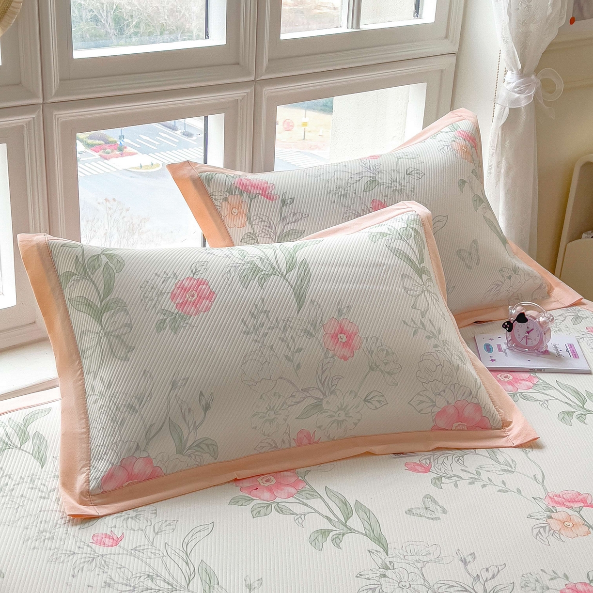 91家纺网 家纺一手货源 找家纺 孩子王家纺 2026春夏新款夏季花卉冰丝凉席凉感值过0.21冰豆豆A类可机洗学生宿舍空调软席 牡丹粉 床单款