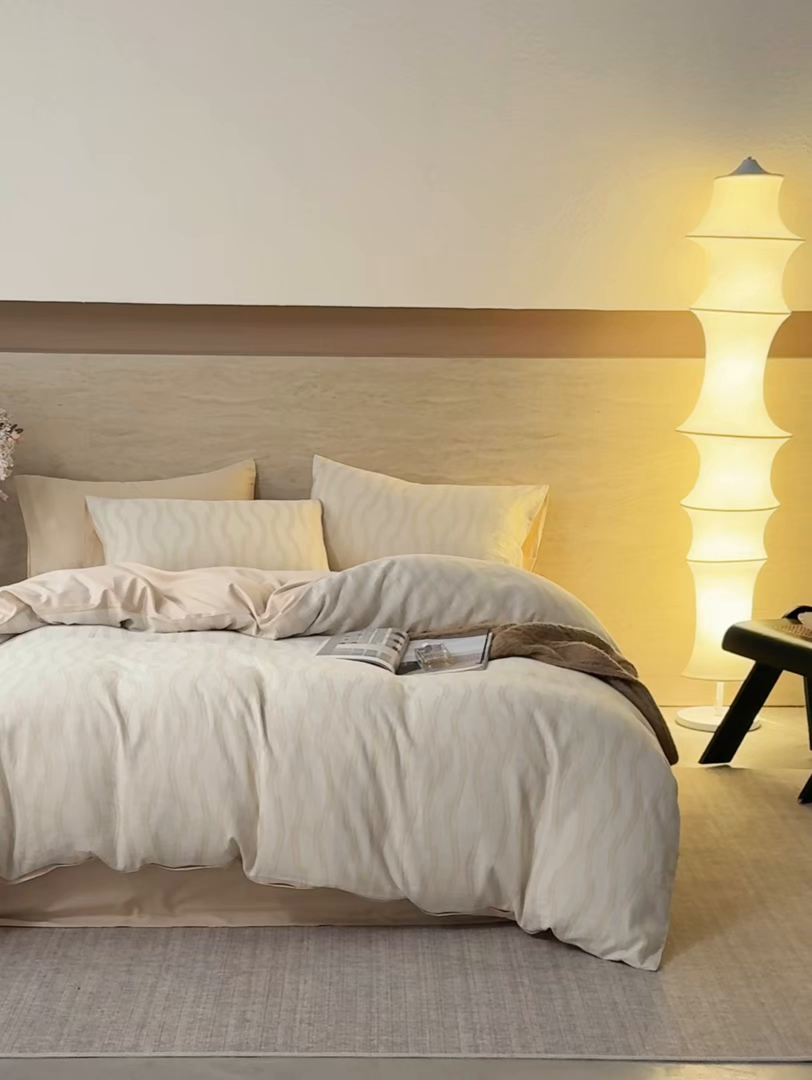 91家纺网 家纺一手货源 找家纺 安莱生活 2026年新品水洗棉全棉纯棉色织提花系列四件套 亚瑟-浅米