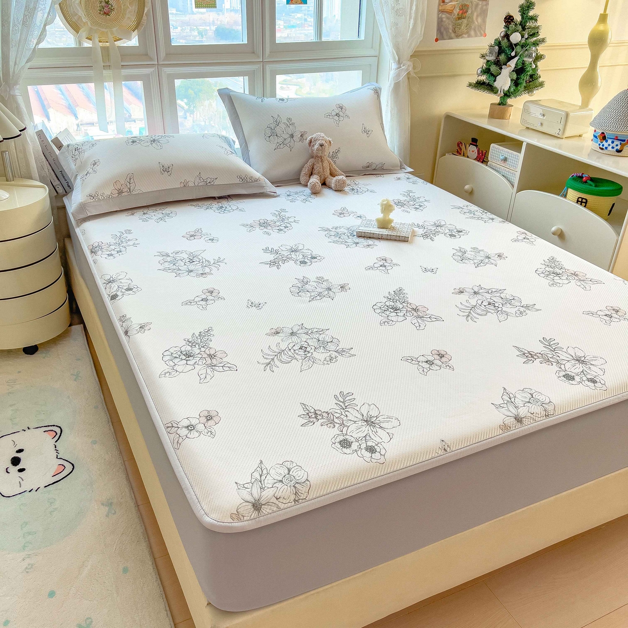 91家纺网 家纺一手货源 找家纺 孩子王家纺 2026春夏新款夏季花卉冰丝凉席凉感值过0.21冰豆豆A类可机洗学生宿舍空调软席 花影 床笠款