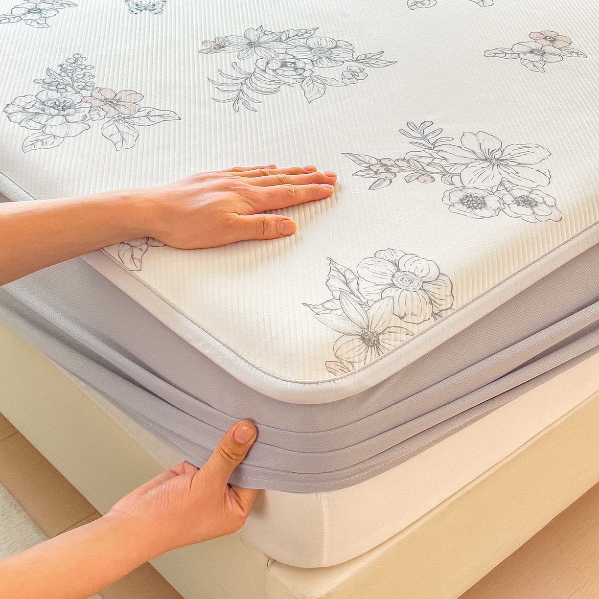 91家纺网 家纺一手货源 找家纺 孩子王家纺 2026春夏新款夏季花卉冰丝凉席凉感值过0.21冰豆豆A类可机洗学生宿舍空调软席 花影 床笠款