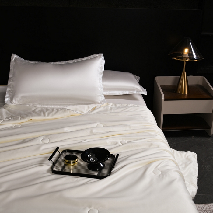 91家纺网 家纺一手货源 找家纺 枕星记忆枕 2026新款水洗真丝夏被 水洗真丝米白