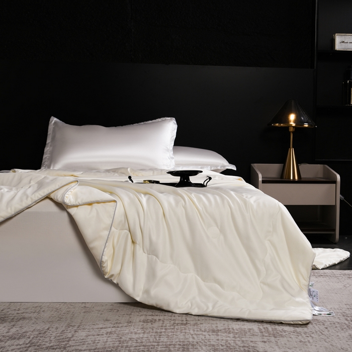 91家纺网 家纺一手货源 找家纺 枕星记忆枕 2026新款水洗真丝夏被 水洗真丝米白