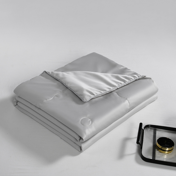 91家纺网 家纺一手货源 找家纺 枕星记忆枕 2026新款水洗真丝夏被 水洗真丝浅灰