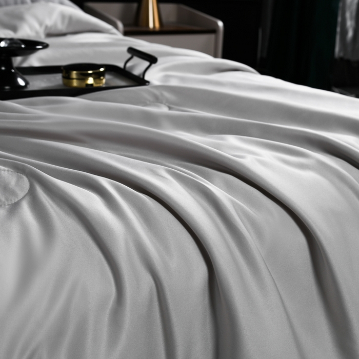 91家纺网 家纺一手货源 找家纺 枕星记忆枕 2026新款水洗真丝夏被 水洗真丝浅灰