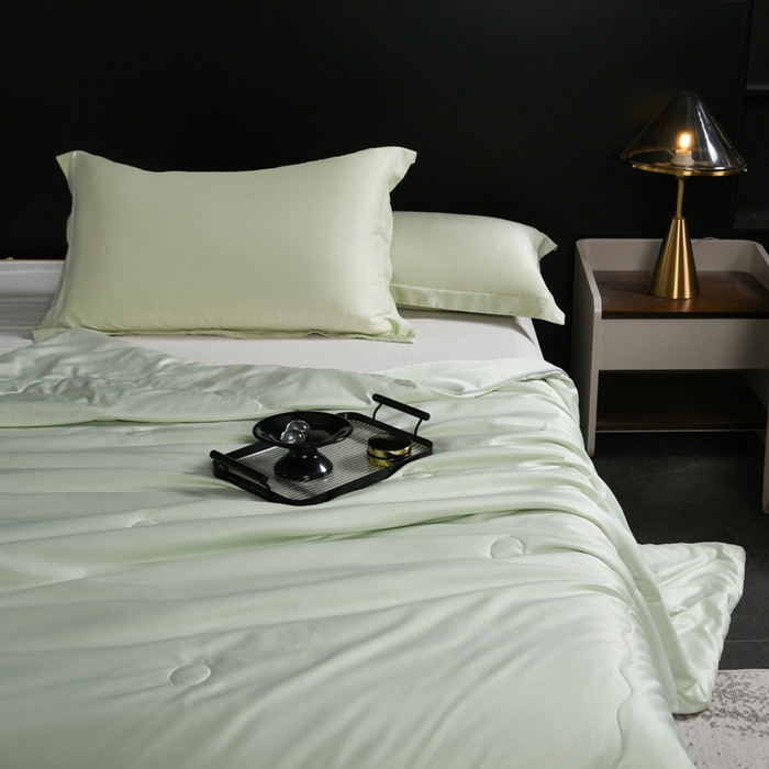 91家纺网 家纺一手货源 找家纺 枕星记忆枕 2026新款水洗真丝夏被 水洗真丝浅绿