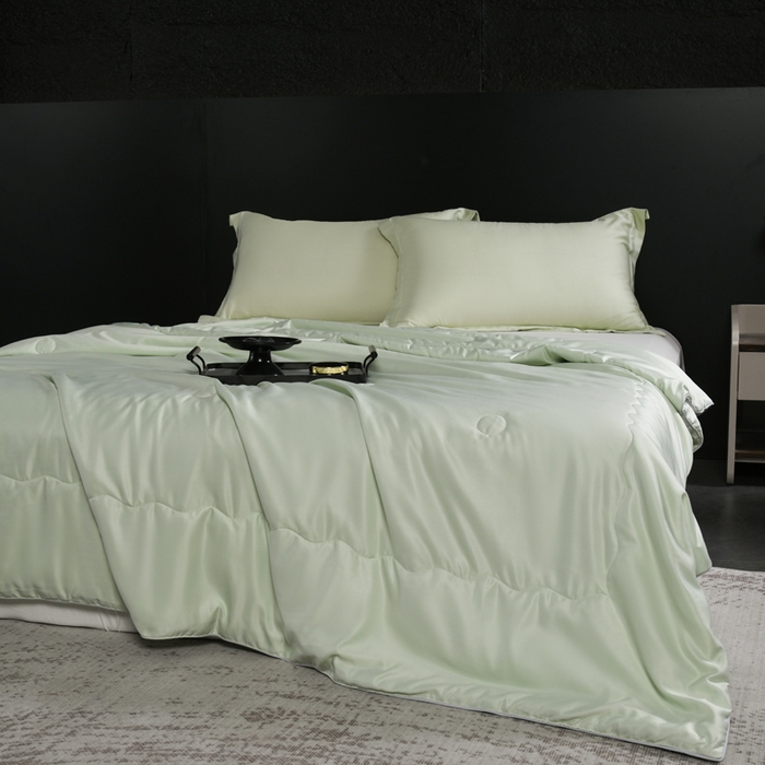 91家纺网 家纺一手货源 找家纺 枕星记忆枕 2026新款水洗真丝夏被 水洗真丝浅绿