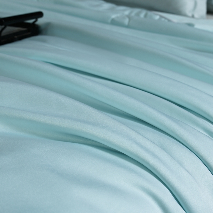 91家纺网 家纺一手货源 找家纺 枕星记忆枕 2026新款水洗真丝夏被 水洗真丝湖蓝