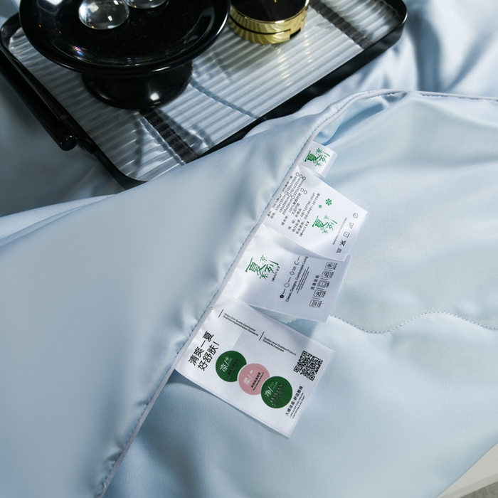 91家纺网 家纺一手货源 找家纺 枕星记忆枕 2026新款水洗真丝夏被 水洗真丝浅蓝