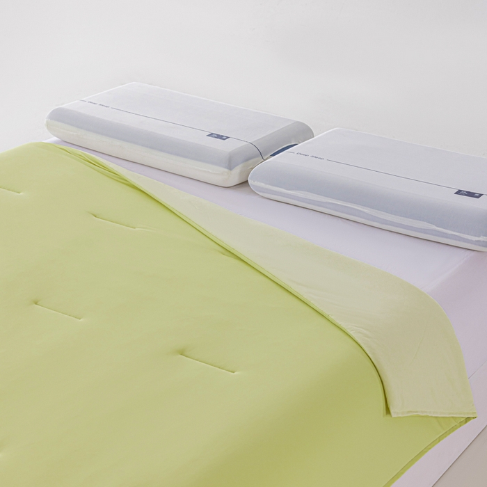 91家纺网 家纺一手货源 找家纺 迪梵家纺 2026春夏新款星级酒店同款深睡控温被Pro3.0夏被空调被冰丝夏凉被-风格二 竹青黄