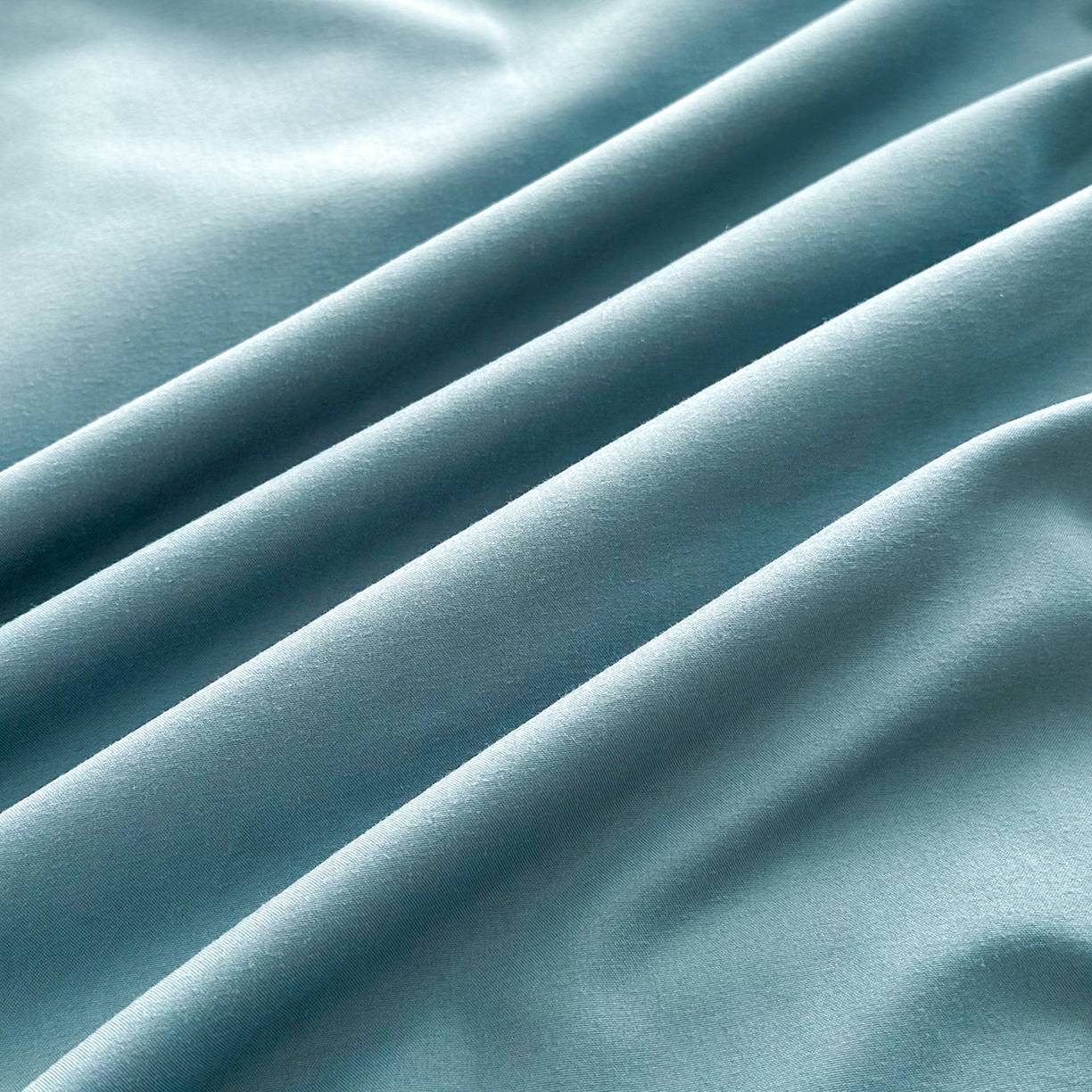 91家纺网 家纺一手货源 找家纺 佑泽家纺 2026新款亲肤水洗棉四件套 孔雀绿+月光灰