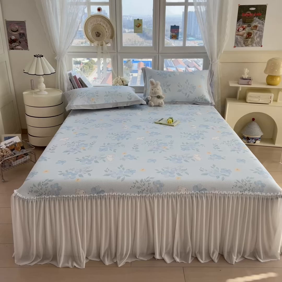 91家纺网 家纺一手货源 找家纺 孩子王家纺 2026春夏新款夏季花卉冰丝凉席凉感值过0.21冰豆豆A类可机洗学生宿舍空调软席 春漫庭 床裙款