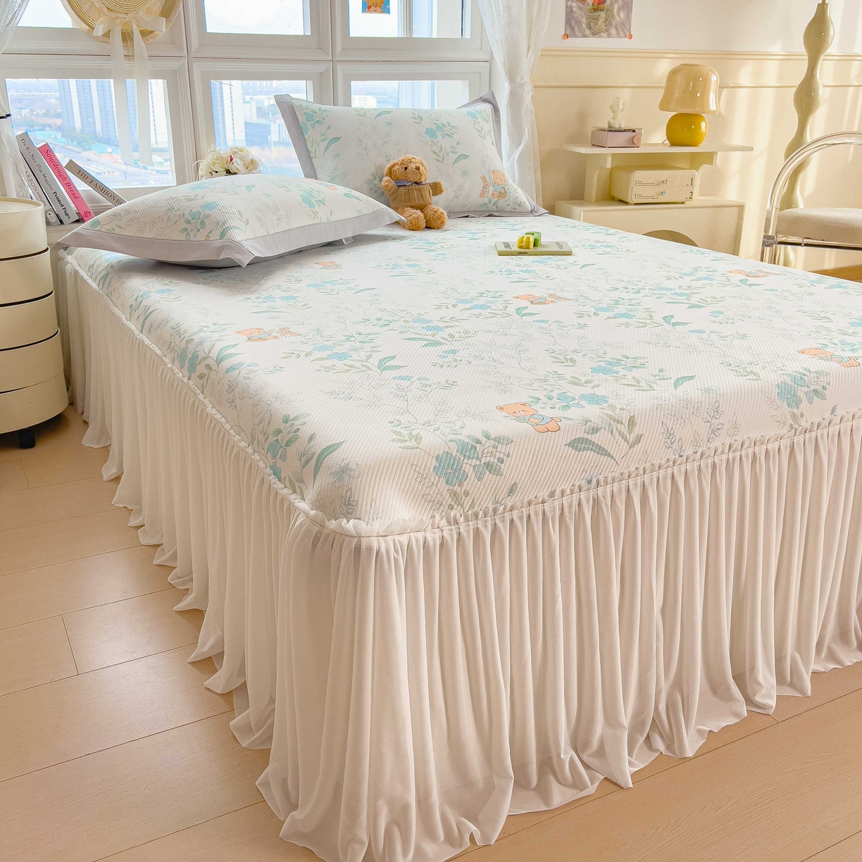 91家纺网 家纺一手货源 找家纺 孩子王家纺 2026春夏新款夏季花卉冰丝凉席凉感值过0.21冰豆豆A类可机洗学生宿舍空调软席 丛林小熊 床裙款