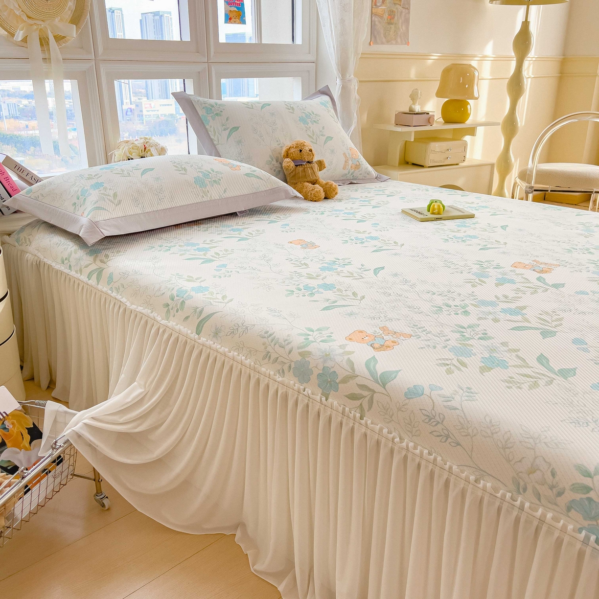 91家纺网 家纺一手货源 找家纺 孩子王家纺 2026春夏新款夏季花卉冰丝凉席凉感值过0.21冰豆豆A类可机洗学生宿舍空调软席 丛林小熊 床裙款