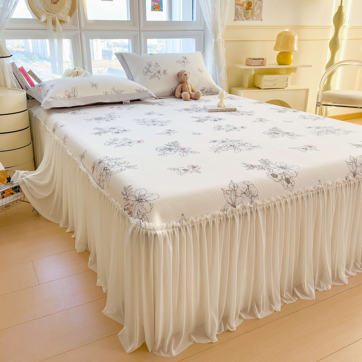 91家纺网 家纺一手货源 找家纺 孩子王家纺 2026春夏新款夏季花卉冰丝凉席凉感值过0.21冰豆豆A类可机洗学生宿舍空调软席 花影 床裙款