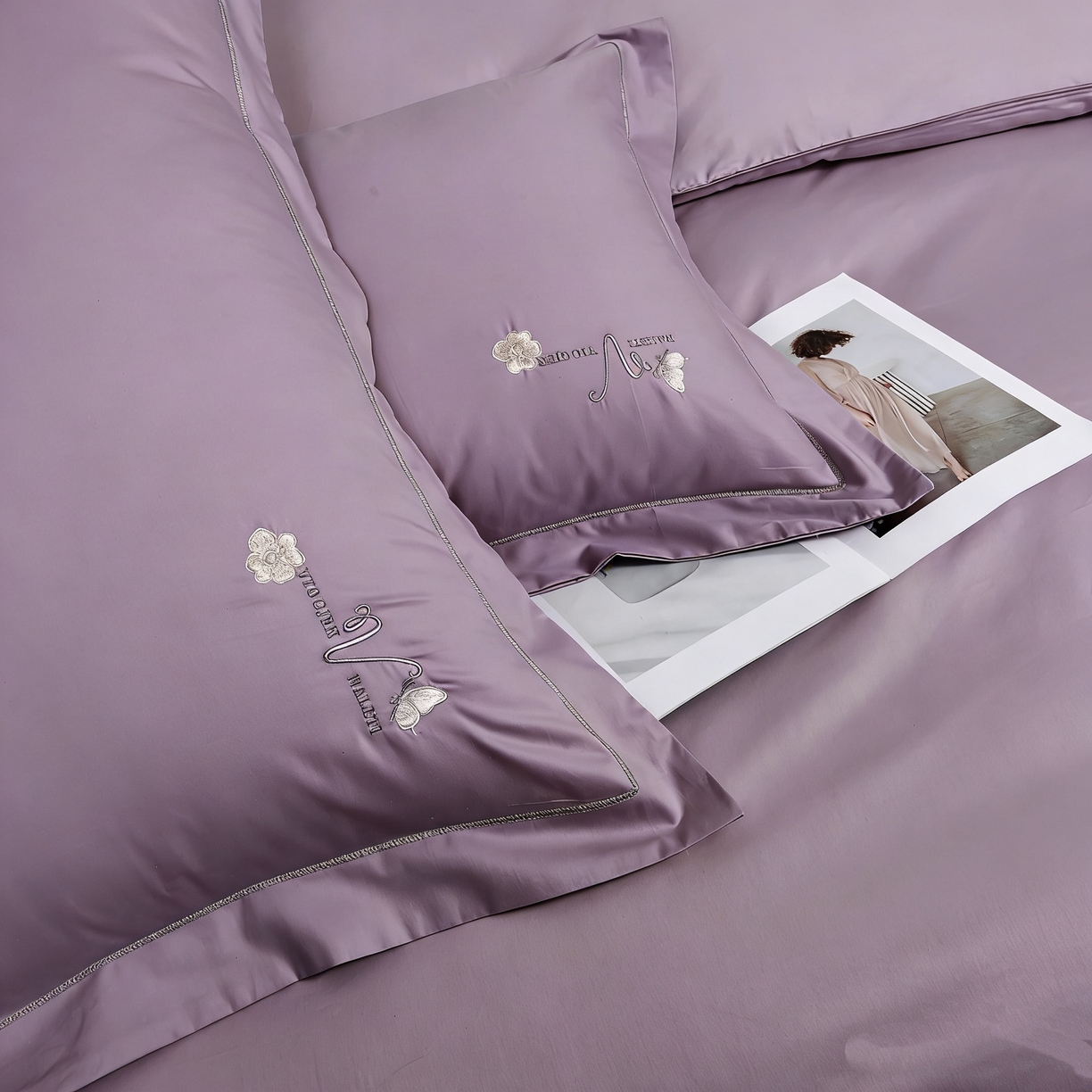 91家纺网 家纺一手货源 找家纺 U品汇 2026全棉纯棉刺绣花四件套40支长绒棉100%棉礼盒包装 花庭韵-香芋紫