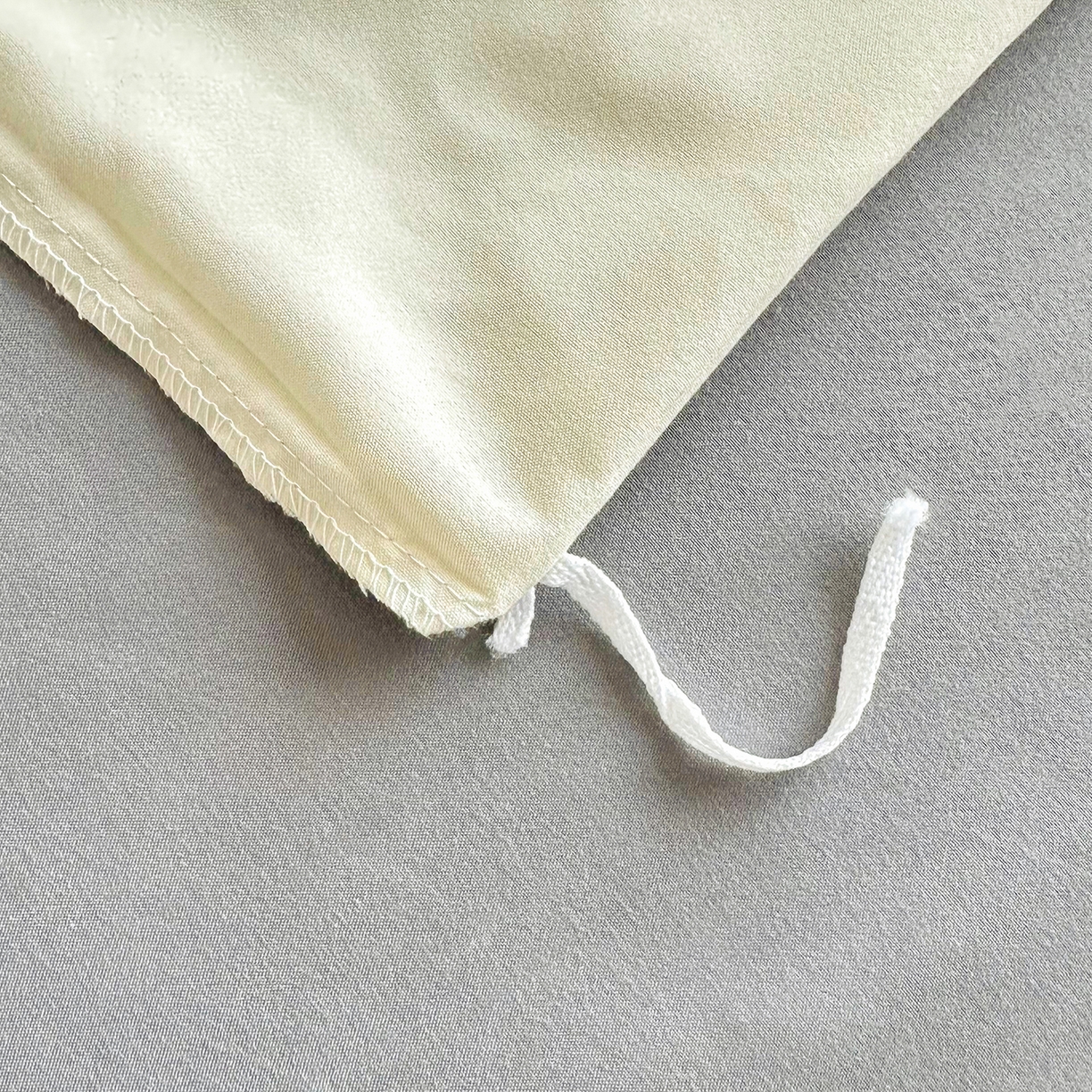 91家纺网 家纺一手货源 找家纺 佑泽家纺 2026新款亲肤水洗棉四件套 奶油黄+月光灰