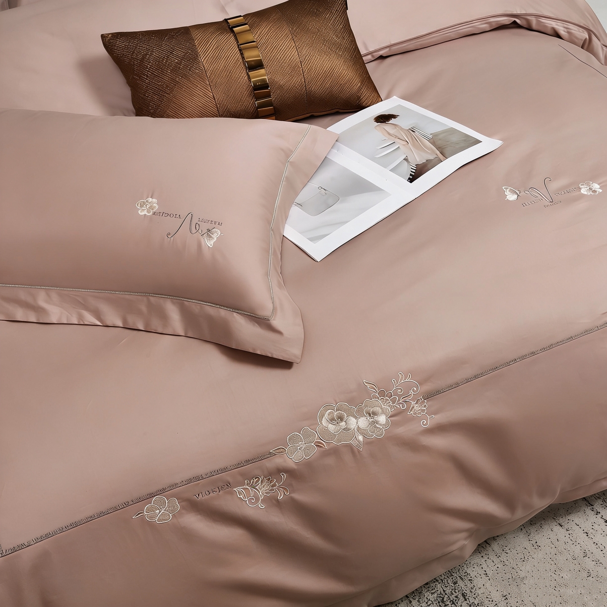 91家纺网 家纺一手货源 找家纺 U品汇 2026全棉纯棉刺绣花四件套40支长绒棉100%棉礼盒包装 华庭韵-豆沙