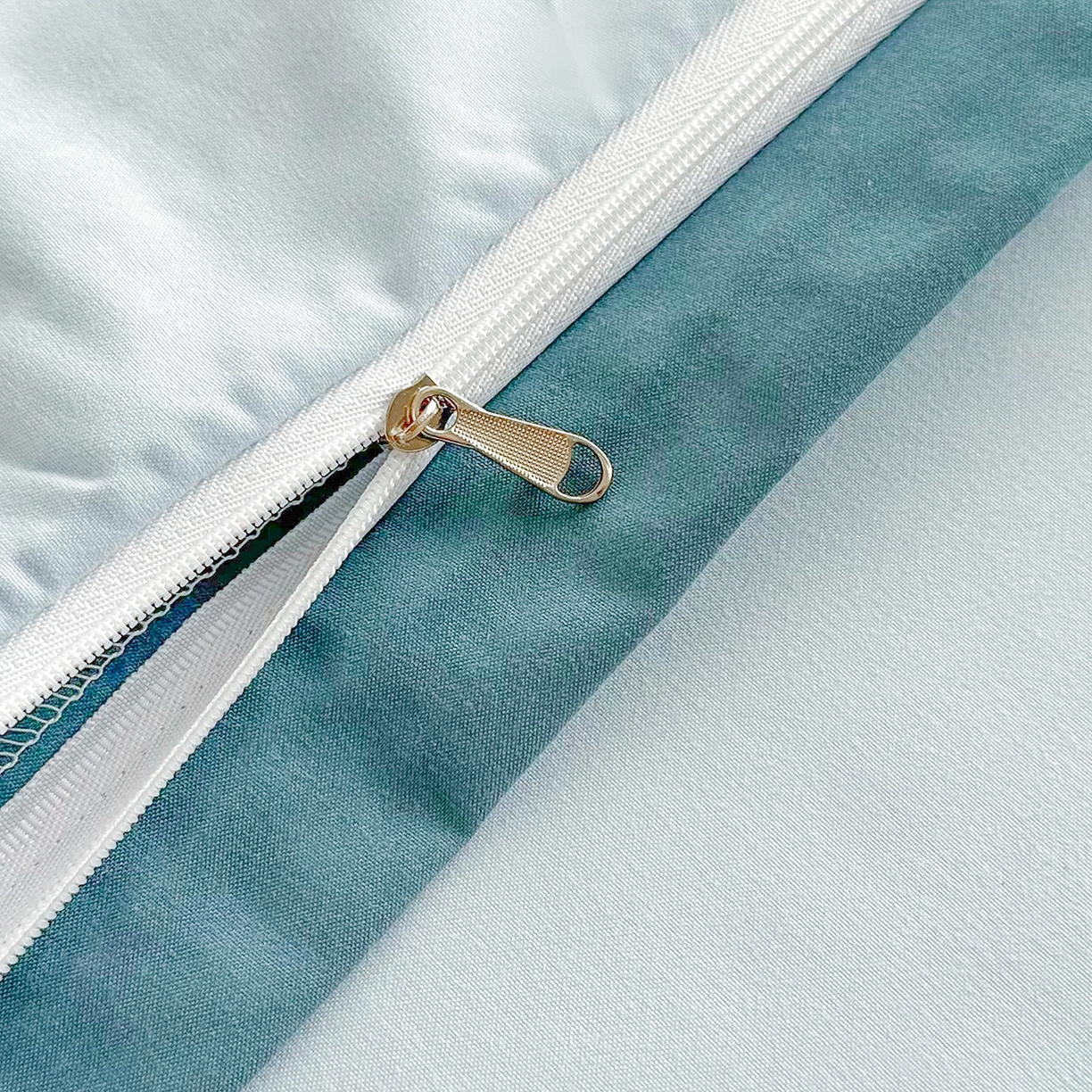 91家纺网 家纺一手货源 找家纺 佑泽家纺 2026新款亲肤水洗棉四件套 松石绿+天空蓝