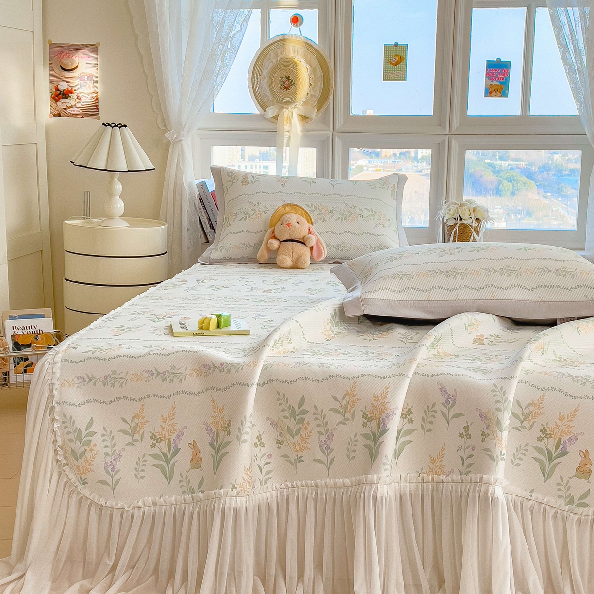 91家纺网 家纺一手货源 找家纺 孩子王家纺 2026春夏新款夏季花卉冰丝凉席凉感值过0.21冰豆豆A类可机洗学生宿舍空调软席 洛克庄园 床裙款