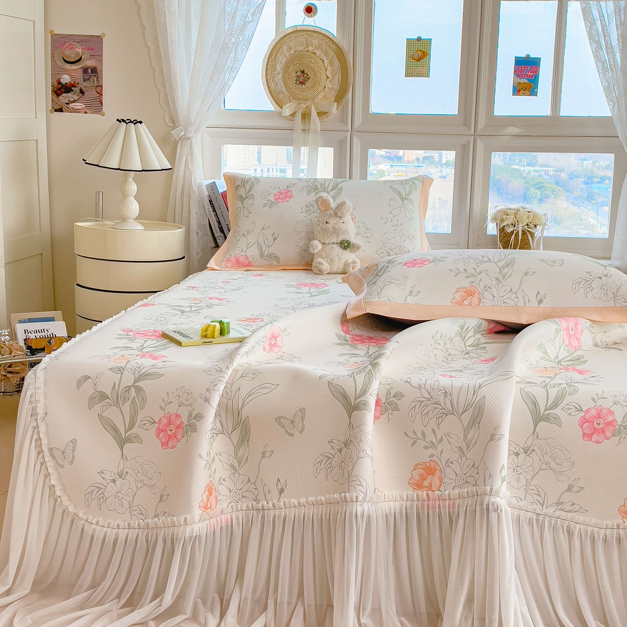 91家纺网 家纺一手货源 找家纺 孩子王家纺 2026春夏新款夏季花卉冰丝凉席凉感值过0.21冰豆豆A类可机洗学生宿舍空调软席 牡丹粉 床裙款