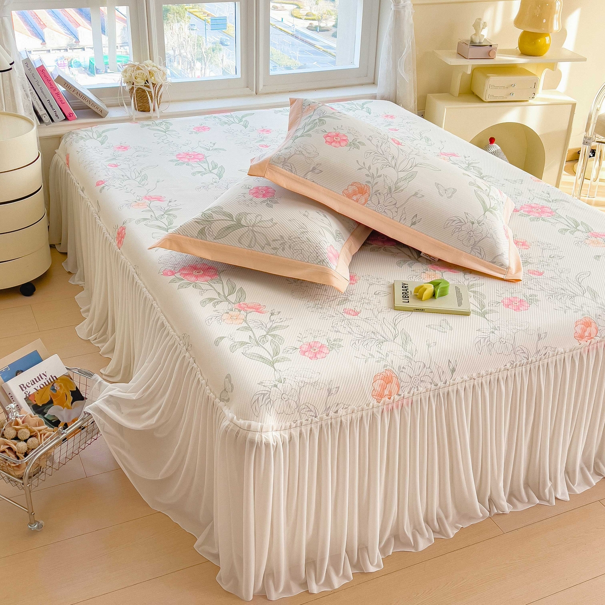 91家纺网 家纺一手货源 找家纺 孩子王家纺 2026春夏新款夏季花卉冰丝凉席凉感值过0.21冰豆豆A类可机洗学生宿舍空调软席 牡丹粉 床裙款