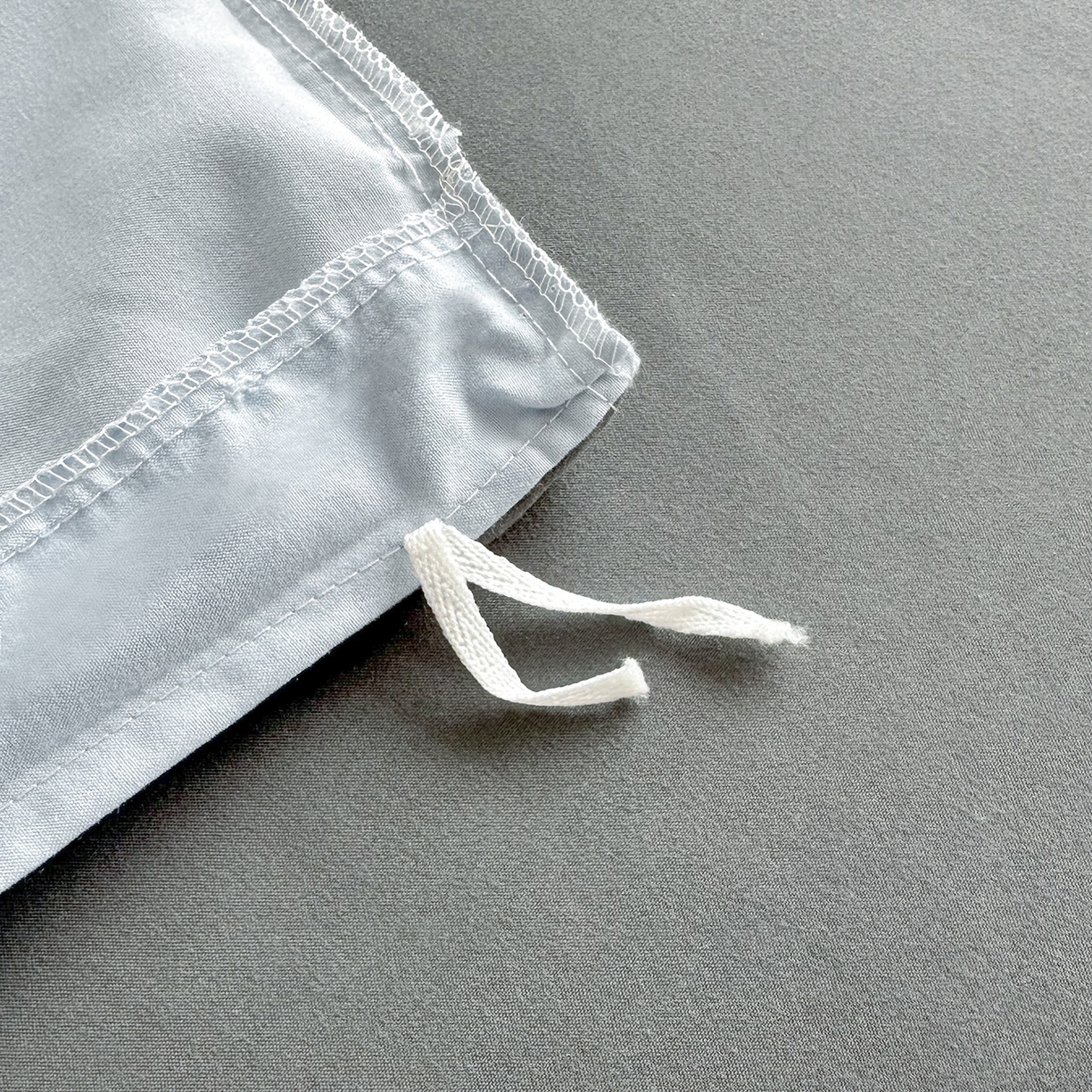 91家纺网 家纺一手货源 找家纺 佑泽家纺 2026新款亲肤水洗棉四件套 天空蓝+月光灰