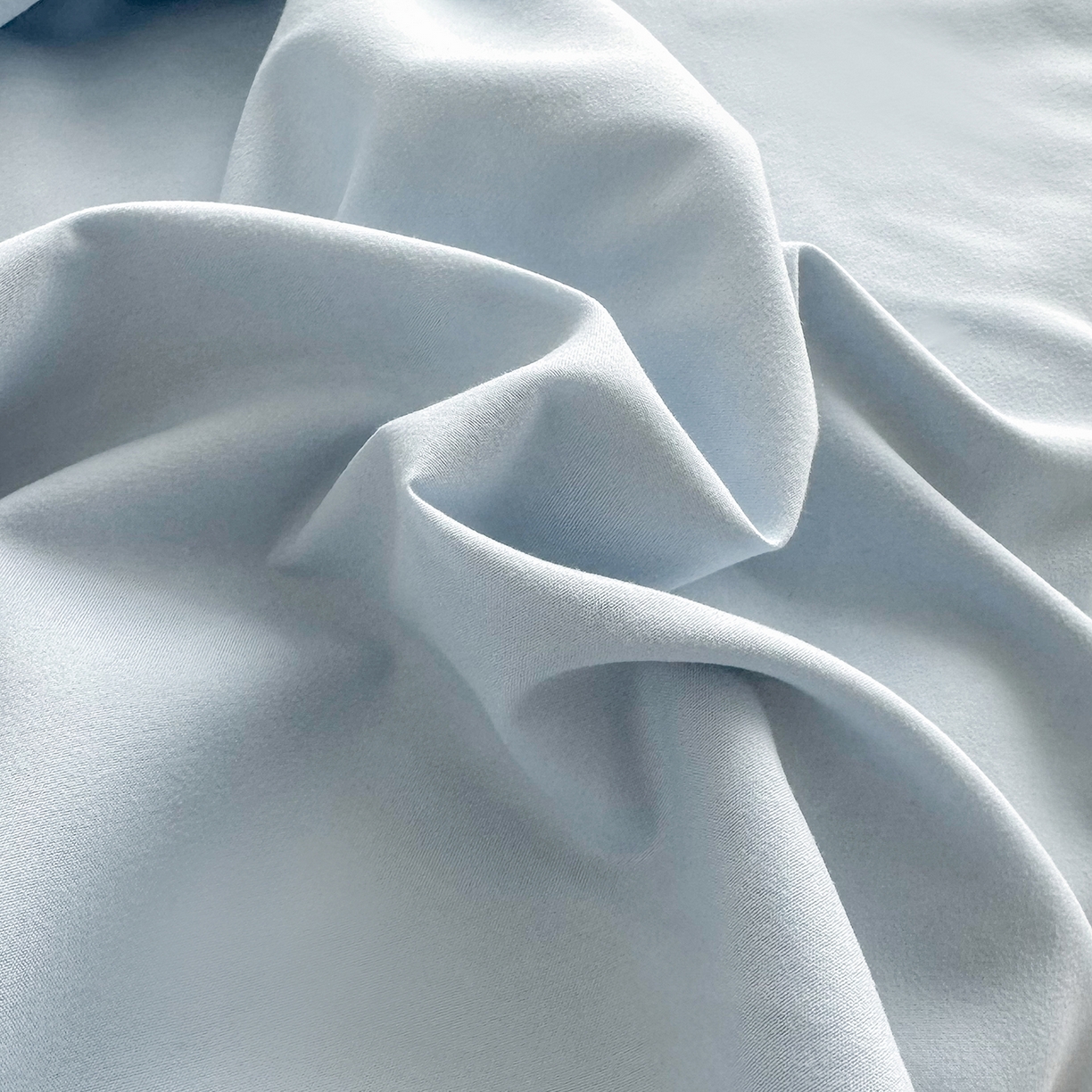 91家纺网 家纺一手货源 找家纺 佑泽家纺 2026新款亲肤水洗棉四件套 天空蓝+月光灰