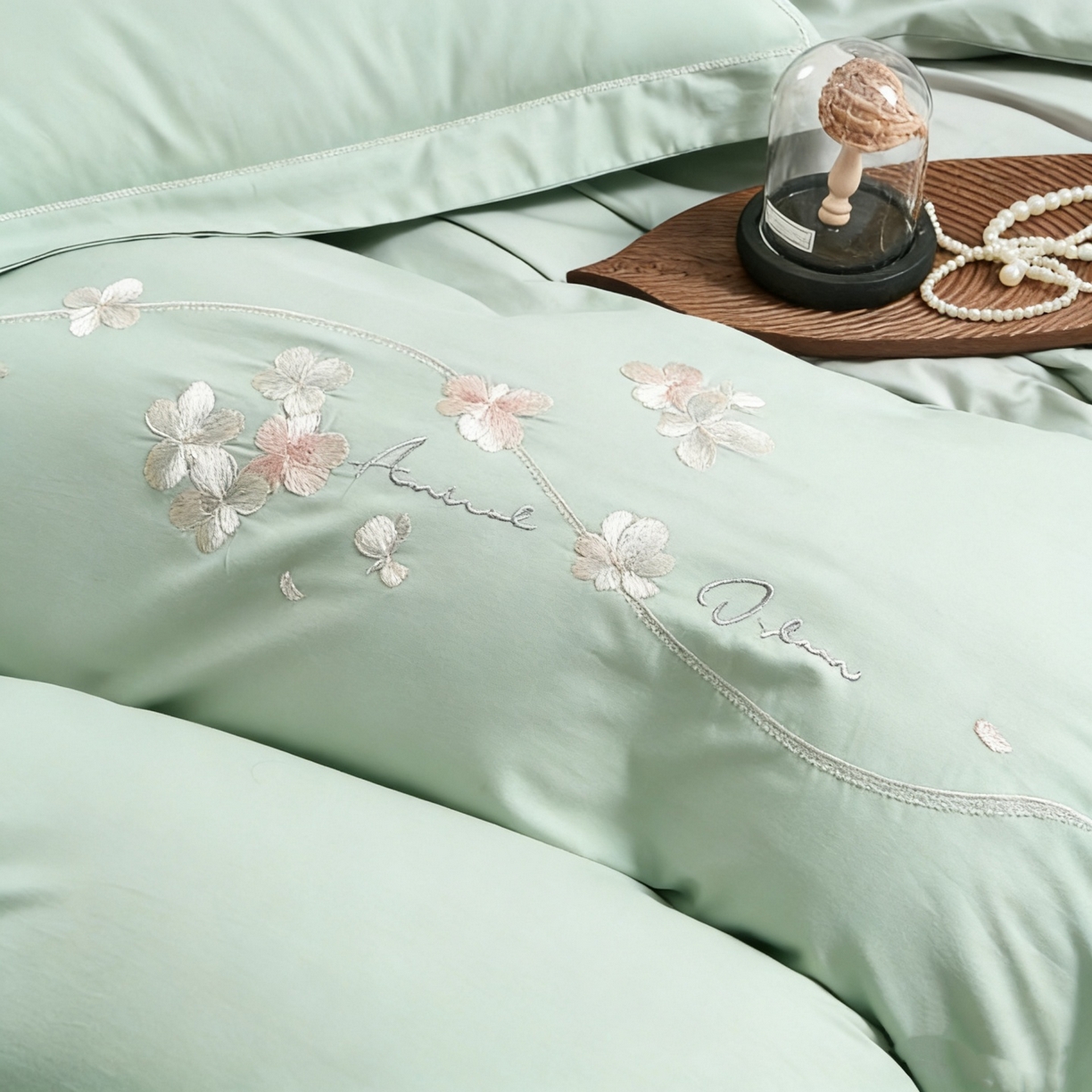 91家纺网 家纺一手货源 找家纺 U品汇 2026全棉纯棉刺绣花四件套40支长绒棉100%棉礼盒包装 梦娜-嫩叶绿