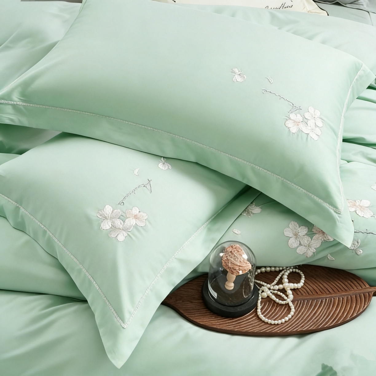 91家纺网 家纺一手货源 找家纺 U品汇 2026全棉纯棉刺绣花四件套40支长绒棉100%棉礼盒包装 梦娜-嫩叶绿