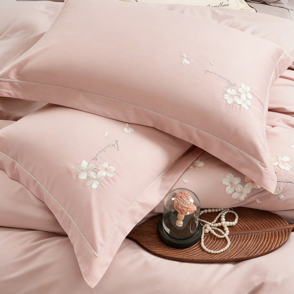 91家纺网 家纺一手货源 找家纺 U品汇 2026全棉纯棉刺绣花四件套40支长绒棉100%棉礼盒包装 梦娜-优雅粉